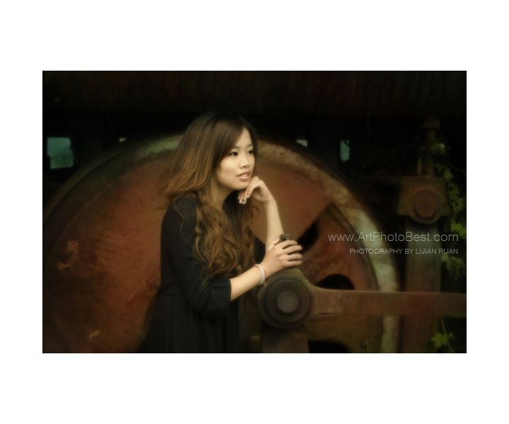 原野云上 | 青春写真摄影 作品002：老火车与美女1